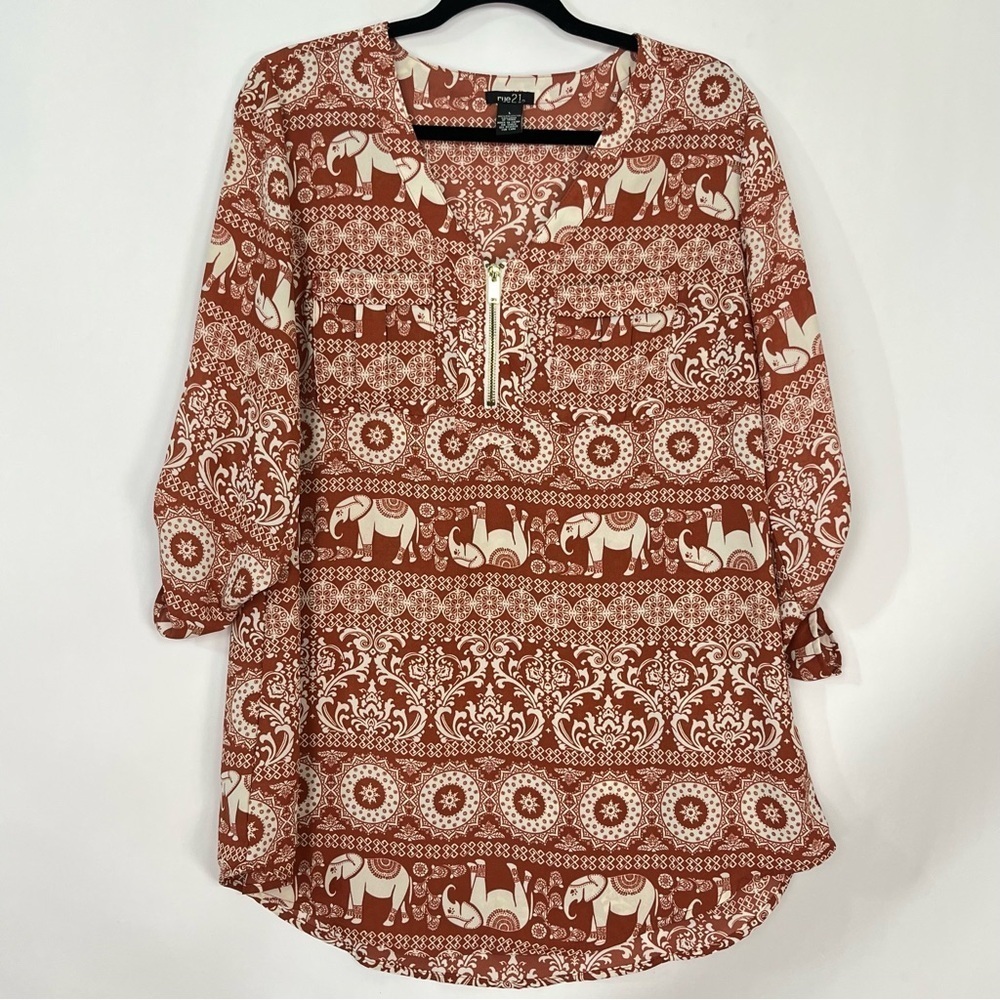 Women’s Rue 21 Elephant Floral Print 3/4 Sleeve Blouse Partial Zip Sz Large